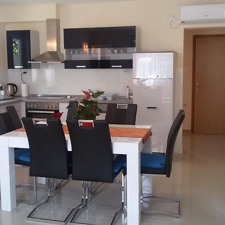 Apartment Anita Водице Екстер'єр фото