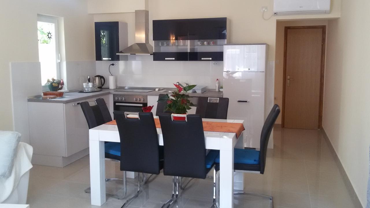 Apartment Anita Водице Екстер'єр фото
